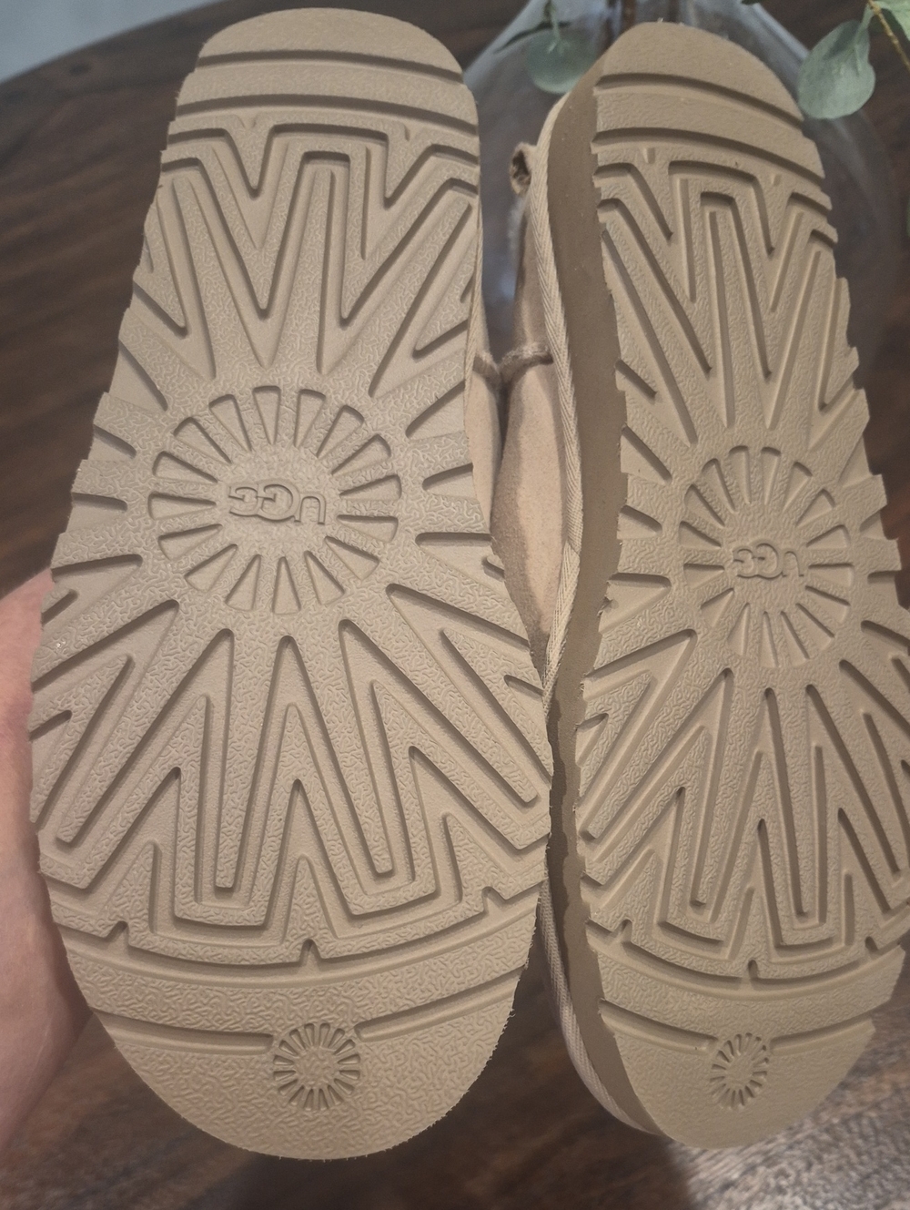 New UGG Sand Suede Shearling Slip-Ons - Picture 8 of 9